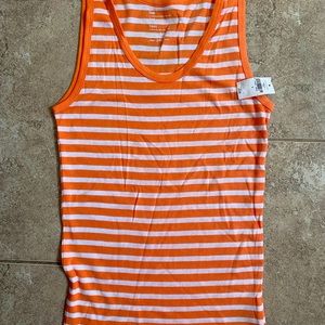 Gap women’s tank- NWT